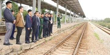 Khảo sát sơ bộ địa điểm quy hoạch Trung tâm Logistics trên địa bàn xã Đức Thọ. Ảnh: BHT