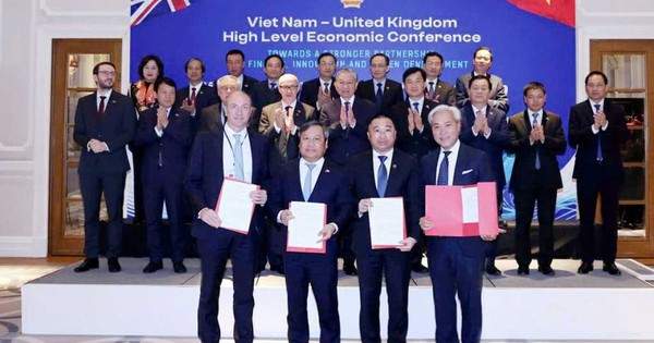 Ký bản ghi nhớ hình thành trung tâm sửa chữa máy bay lớn tại Vân Đồn