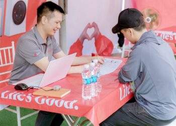 LG hỗ trợ sửa chữa thiết bị, đồng hành cùng người dân sau bão