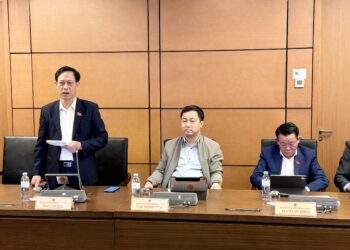 Đại biểu Mai Văn Hải, đoàn đại biểu Quốc hội tỉnh Thanh Hoá.