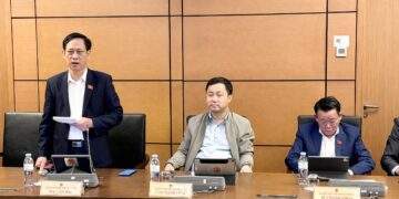 Đại biểu Mai Văn Hải, đoàn đại biểu Quốc hội tỉnh Thanh Hoá.