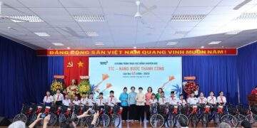 Nâng bước thành công: 40 năm đồng hành với học sinh vượt khó