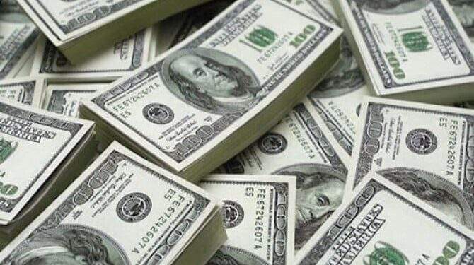 Ngân hàng đẩy giá kịch trần