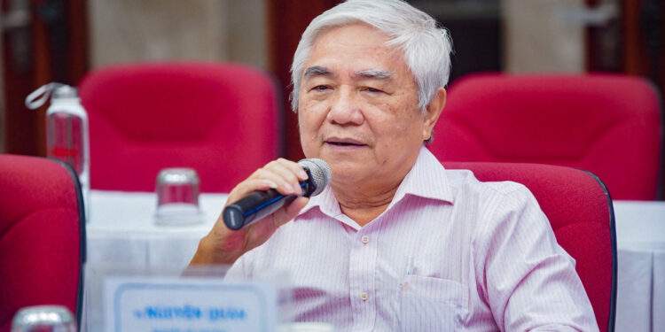 Nguyên Bộ trưởng nói thẳng điều khiến doanh nghiệp bán dẫn e ngại 