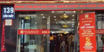 Nhà vàng vừa bán đã cháy hàng, người mua thất vọng ra về