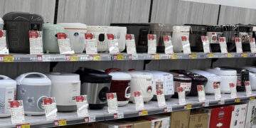 Nồi cơm điện giá gần 27 triệu, tủ lạnh 118 triệu đồng