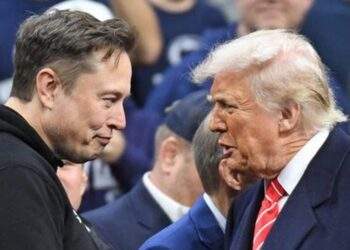 Ông Musk đề nghị mua lại Truth Social của ông Trump với giá 10 tỉ USD?