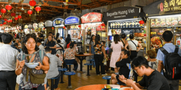 Over 2,400 F&B outlets shuttered in Singapore this year, most under 5 years old