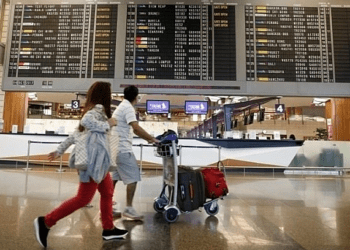 Passengers flying out of Singapore to pay up to $32 sustainable fuel levy from October 2026