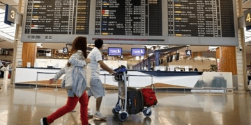 Passengers flying out of Singapore to pay up to $32 sustainable fuel levy from October 2026