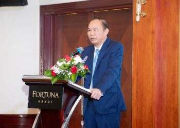 Thứ trưởng Phùng Đức Tiến: