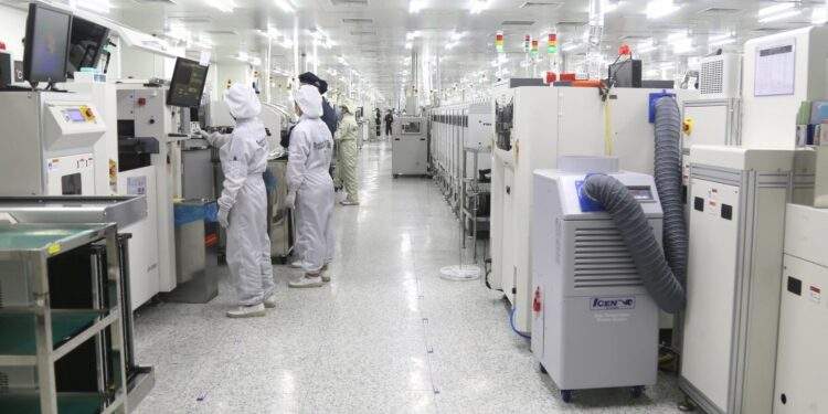 Phú Thọ: Đẩy mạnh xúc tiến đầu tư, kiến tạo môi trường kinh doanh năm 2026 - Ảnh 1