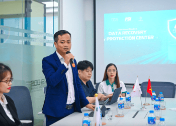 Ông Nguyễn Hùng Sơn, Phó Chủ tịch HĐQT FSI, Chủ tịch HĐQT FSI DDS chia sẻ thông tin về Trung tâm Khôi phục và Bảo vệ Dữ liệu FSI DDS (FSI DDS).