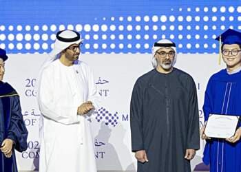 Sinh viên Việt tại đại học trí tuệ nhân tạo đầu tiên trên thế giới