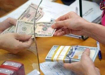 Tảng băng chìm dần lộ, chênh lệch giữa các thị trường nới rộng kỷ lục