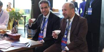 Tea Connect - tiệc trà kết nối giao thương và bạn bè quốc tế