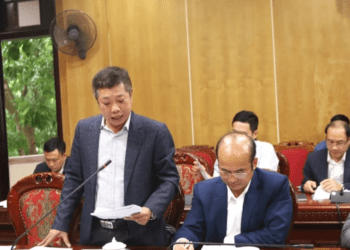 Lãnh đạo Sở Nông nghiệp và Môi trường báo cáo kết quả công tác chống khai thác IUU.