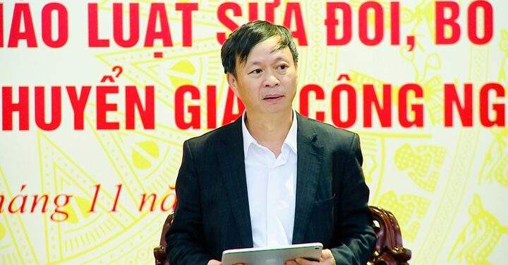 Thứ trưởng Bộ Khoa học và Công nghệ Hoàng Minh. 