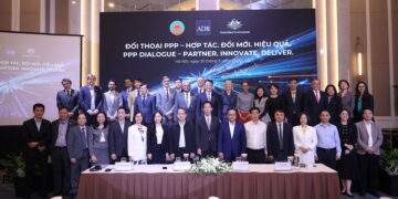 Các vị đại biểu chụp ảnh lưu niệm tại sự kiện Đối thoại cấp cao PPP.