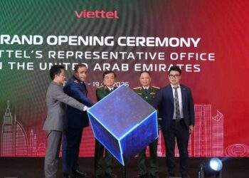 Thứ trưởng Bộ Quốc phòng Hoàng Xuân Chiến dự lễ khai trương Văn phòng đại diện Viettel tại UAE