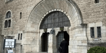 Tòa án Đức: Lê Trung Khoa đối mặt 6 tháng