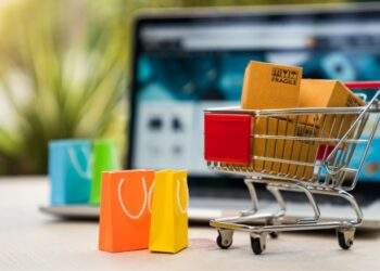 Từ quầy hàng đến gian hàng trực tuyến