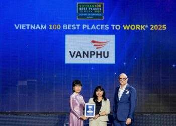 Văn Phú được vinh danh Top 100 nơi làm việc tốt nhất Việt Nam 2025