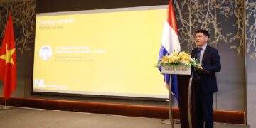 Thứ trưởng Nguyễn Xuân Sang phát biểu tại hội thảo.