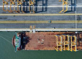 Vietnam records $19.6B trade surplus in 10 months