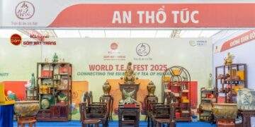 An Thổ Túc khẳng định vị thế trà và gốm sứ Việt tại Lễ hội Trà Quốc tế