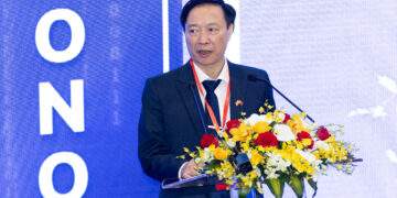 Thiếu tướng Nguyễn Ngọc Cương, Giám đốc Trung tâm Dữ liệu quốc gia, Phó Chủ tịch Hiệp hội Dữ liệu Quốc gia khẳng định dữ liệu không chỉ là thông tin, mà đã trở thành yếu tố sản xuất ngang hàng với đất đai, lao động và vốn.