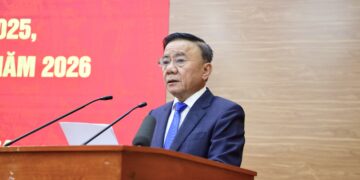 Đồng chí Trần Cẩm Tú, Ủy viên Bộ Chính trị, Thường trực Ban Bí thư, phát biểu tại Hội nghị.