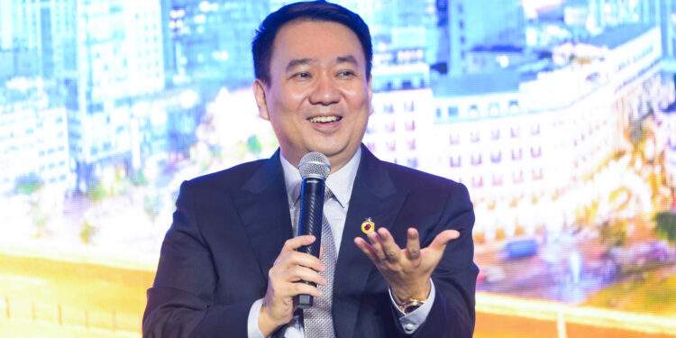 Ông Lê Trí Thông, Chủ tịch YBA, CEO PNJ chia sẻ tại sự kiện Kinh tế Lifestyle: Động lực tăng trưởng mới của TP.HCM (Ảnh: Ban tổ chức).