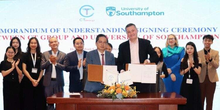 CT Group bắt tay với trường đại học hàng đầu Anh quốc về khoa học công nghệ