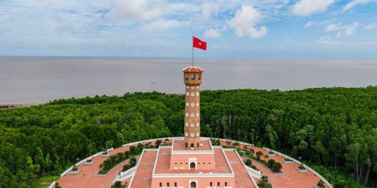 Cà Mau đặt mục tiêu tăng trưởng hai chữ số, đẩy mạnh phát triển kinh tế biển