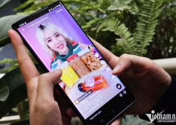 Doanh nghiệp phải trả tiền để KOL trực tiếp đi kiểm định sản phẩm 