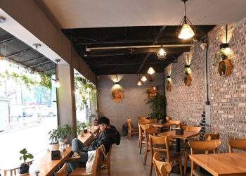 Đóng cửa hai quán cà phê, ông chủ thừa nhận sai lầm ai cũng dễ mắc phải