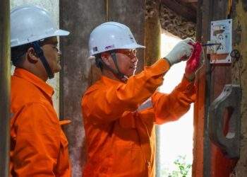 EVNHANOI triển khai 5 dịch vụ điện gia tăng