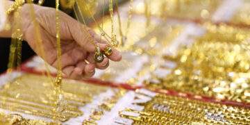 Gold prices rebound after drop