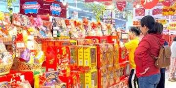 Hà Nội dự trữ hàng Tết Bính Ngọ 2026 tăng 10%-20%