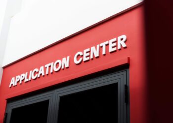 Henkel khai trương Trung tâmỨng dụng Kỹ thuật về keo mới tại Đồng Nai, đáp ứng nhu cầu phát triển ngày càng khắt khe của ngành thể thao và thời trang.