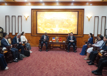 Lãnh đạo thành phố Huế tiếp và làm việc với đoàn công tác thành phố Cergy, Cộng hòa Pháp.
