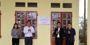 Khánh thành điểm trường, tặng nhà ở Sơn La