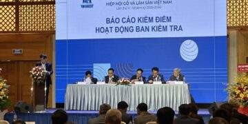 Ngành gỗ Việt Nam chuyển từ gia công sang tự thiết kế và xây dựng thương hiệu