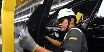 Nghị quyết 68 và bài toán để 'sếu đầu đàn' cất cánh