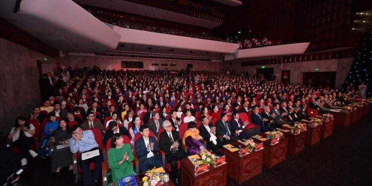 Lễ tôn vinh Doanh nhân - Doanh nghiệp Thăng Long năm 2025.