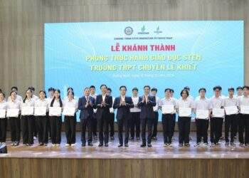 Phòng STEM Quảng Ngãi góp phần nuôi dưỡng tinh thần đổi mới sáng tạo cho học sinh