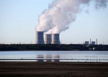 Russian state firm offers to help Vietnam develop nuclear power