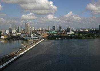 Singaporeans continue flocking to Malaysia for goods and services, unfazed by stronger ringgit