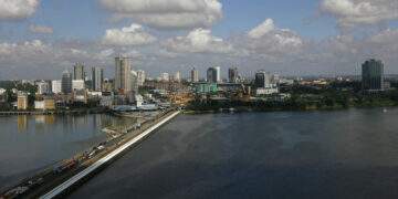 Singaporeans continue flocking to Malaysia for goods and services, unfazed by stronger ringgit